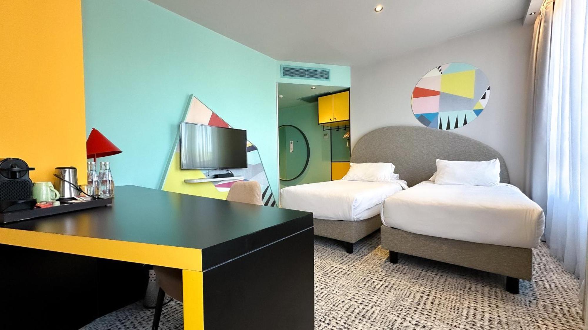 Hotel Ibis Styles Tbilisi Center Exterior foto