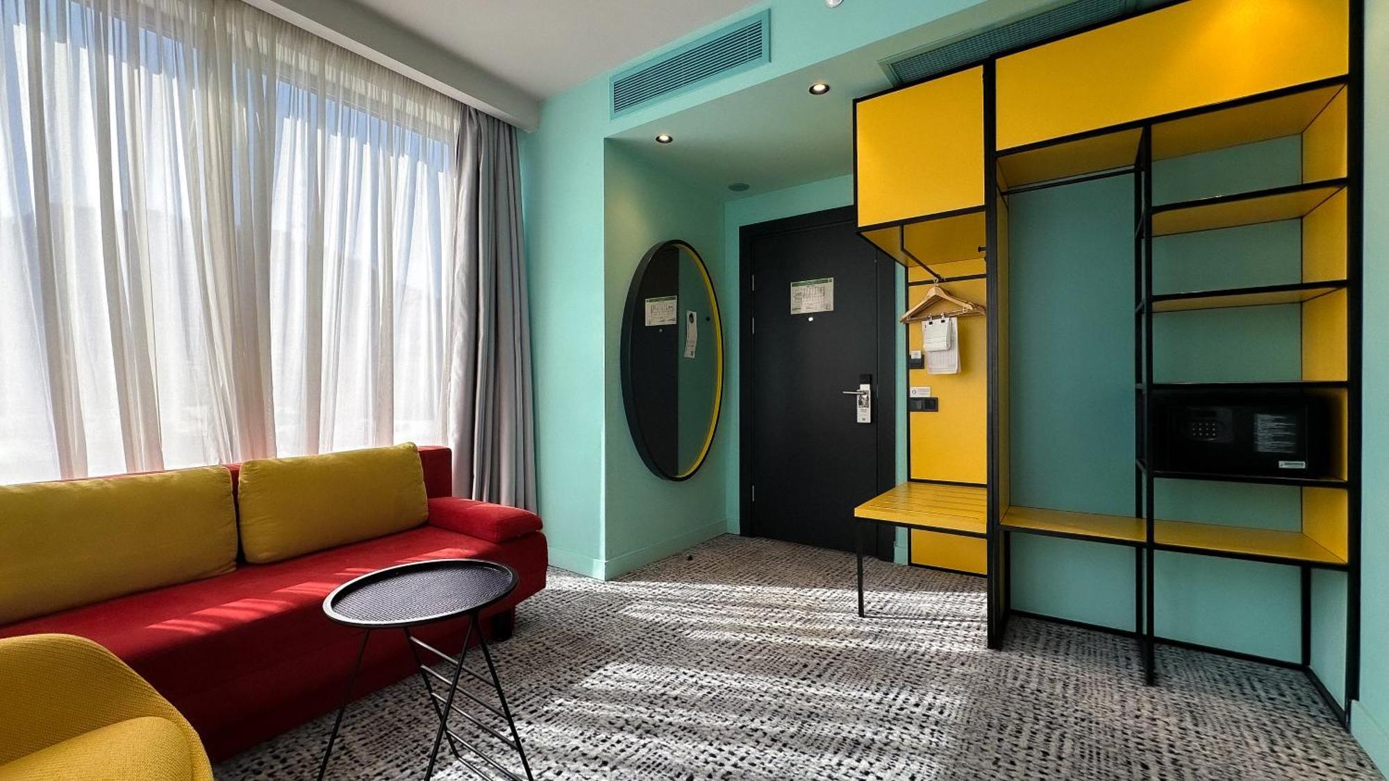 Hotel Ibis Styles Tbilisi Center Exterior foto