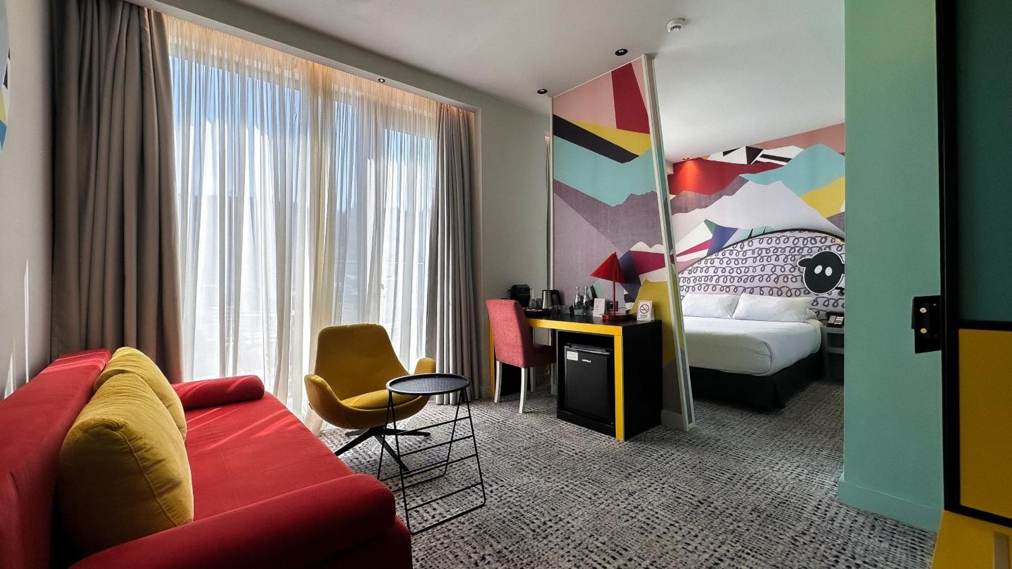 Hotel Ibis Styles Tbilisi Center Exterior foto