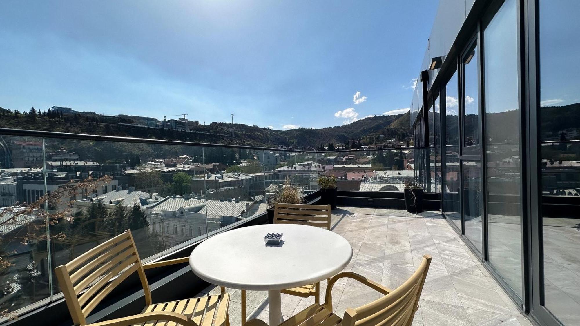 Hotel Ibis Styles Tbilisi Center Exterior foto
